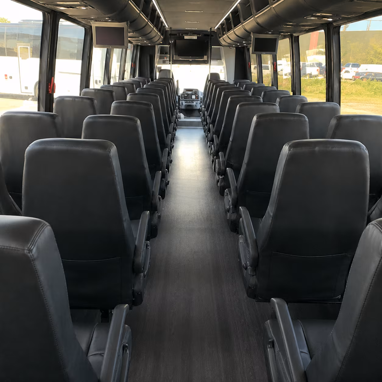 find the perfect transportation for your next airport transfer 2