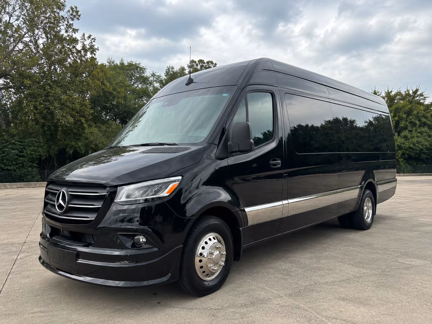 find the perfect transportation for your next convention or trade show 3