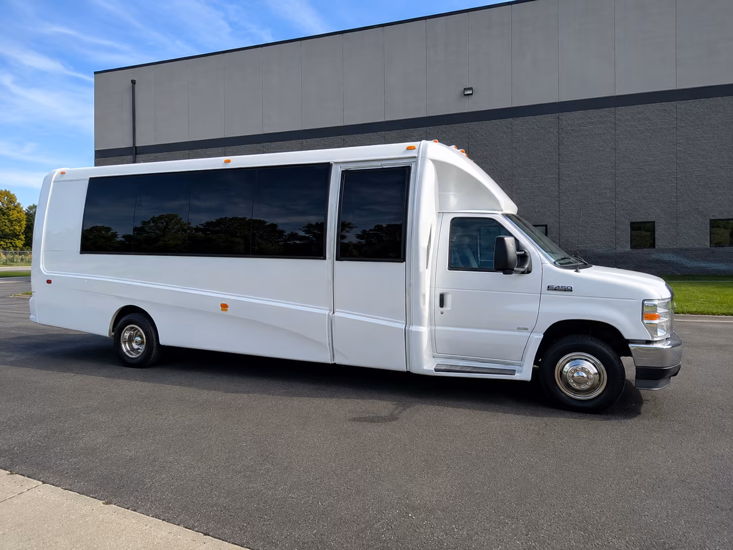 minibuses for south fulton rehearsal dinners and day after brunches