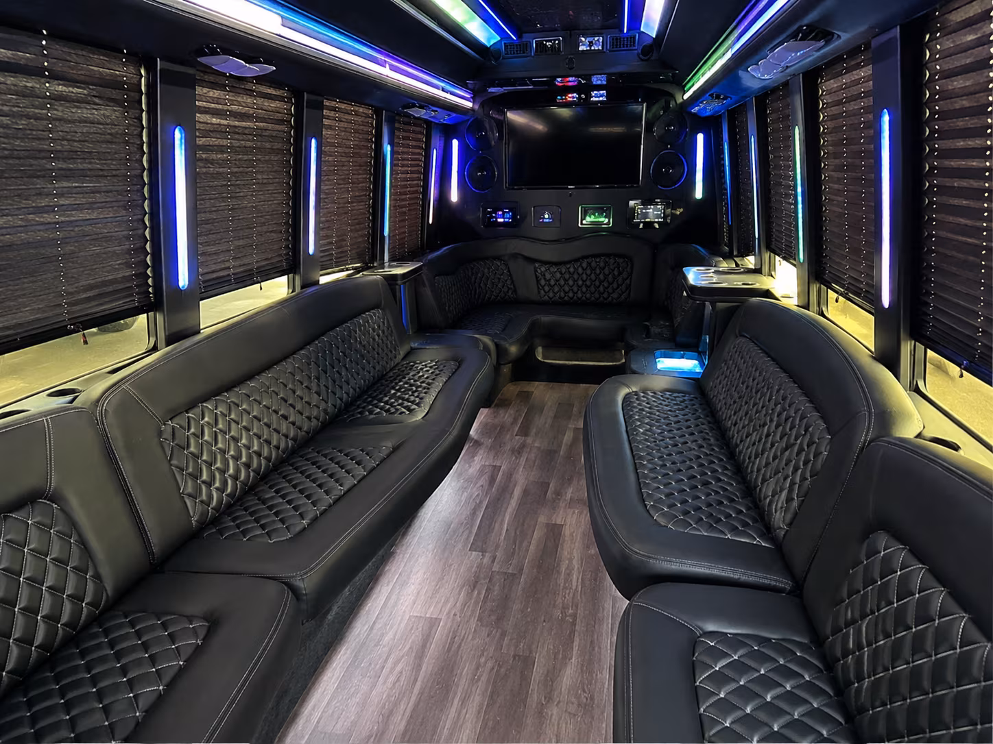 party buses and charter buses to atlanta falcons games at mercedes benz stadium
