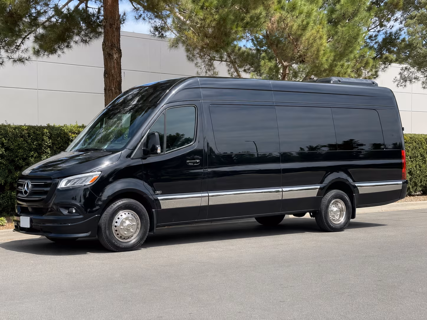sprinter van and minibus rentals for small group wine crawls around palmetto and fairburn